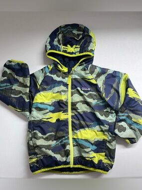 Patagonia Lightweight Reversible Puffer Jacket Size 5T